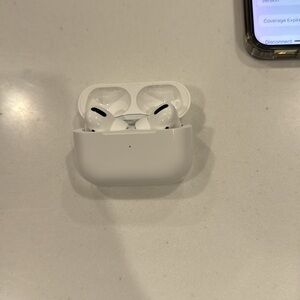 Apple Airpods Pro with Charging Case - White